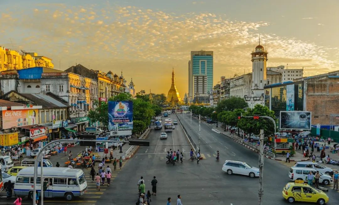 1666841931405667.jpg 關(guān)山.jpg